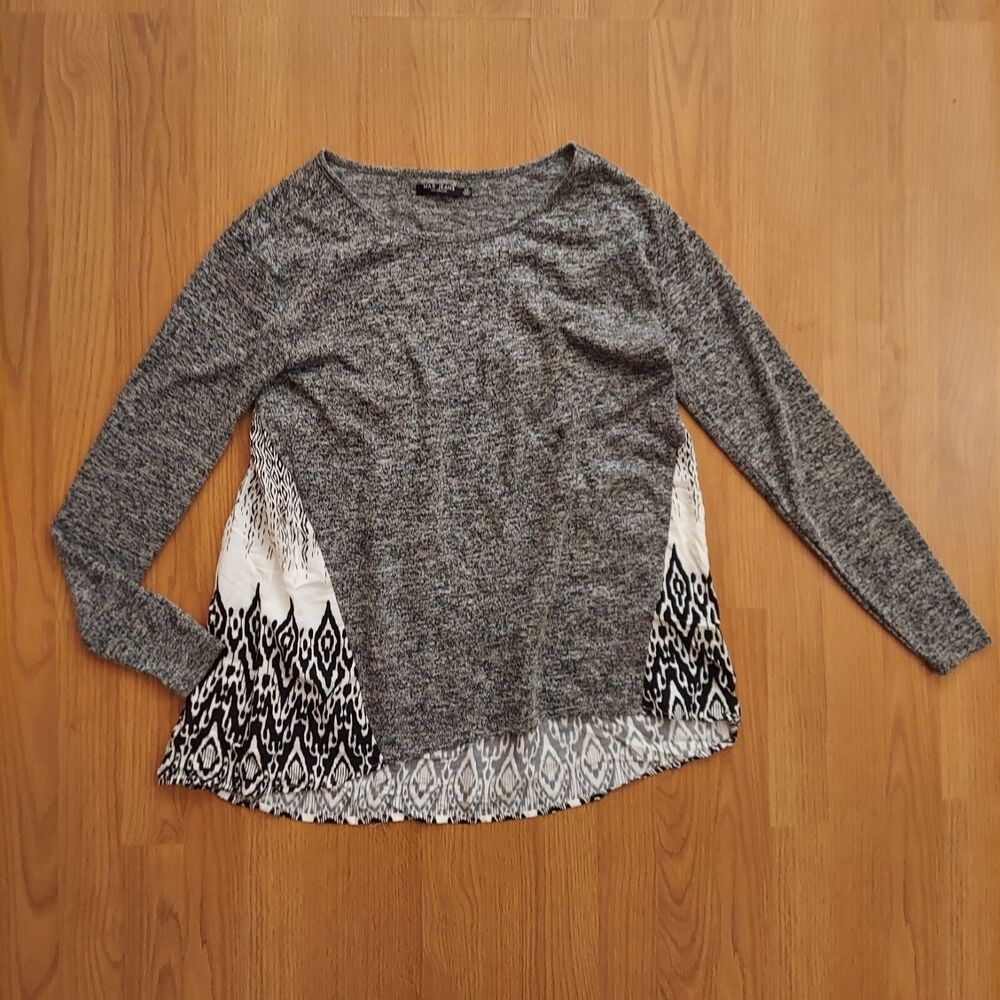 Max Jeans Knit Top Long Sleeve Black White contrasting back oversized XS